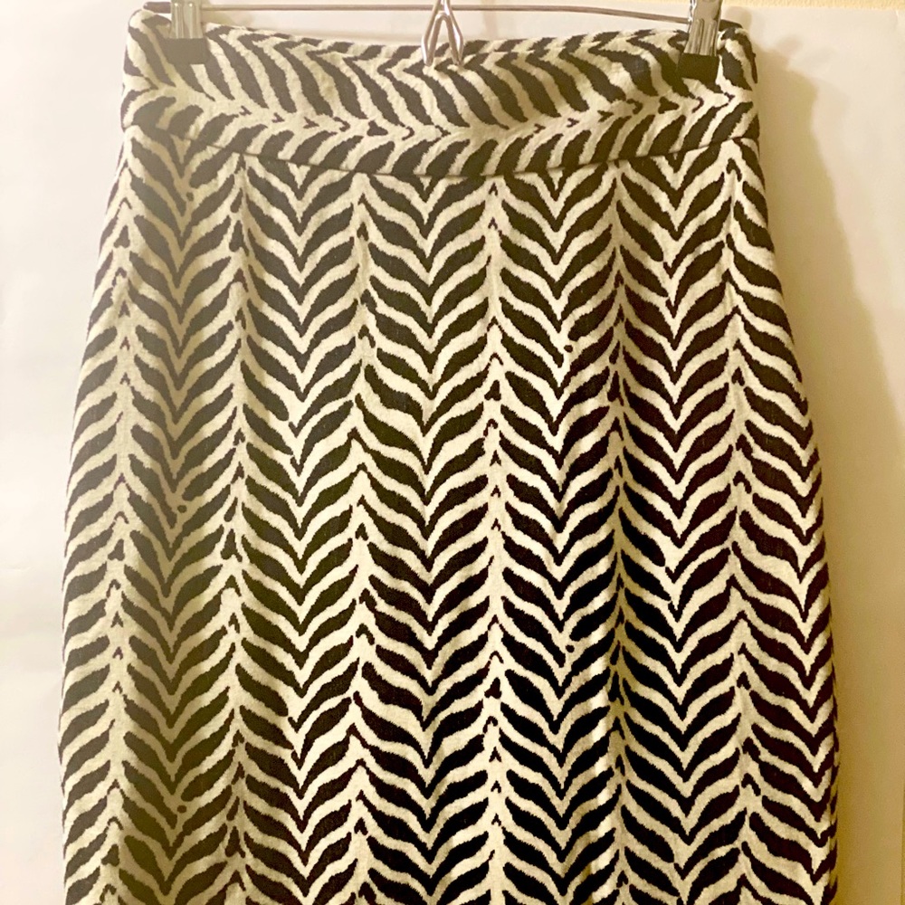 Beautiful skirt, in great condition.